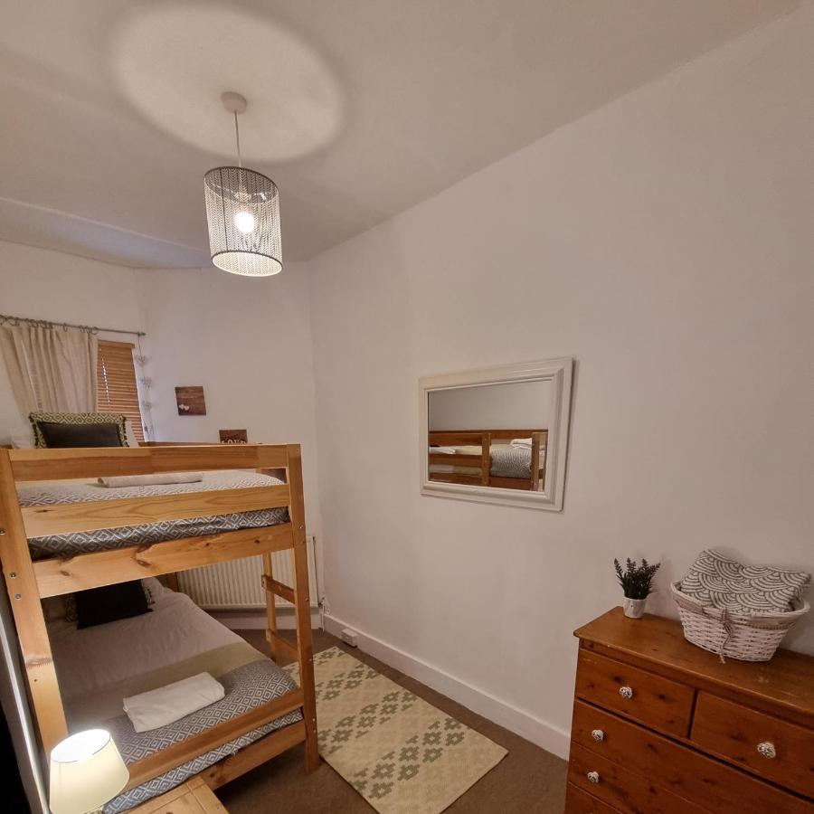 Inverness City Centre Flat Bagian luar foto